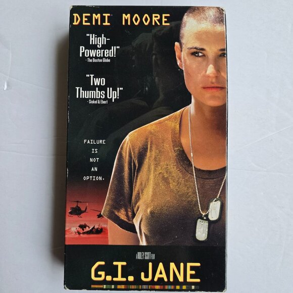 G.I. Jane VHS Demi Moore Action Drama Movie 1997 Ridley Scott Film - Picture 5 of 16